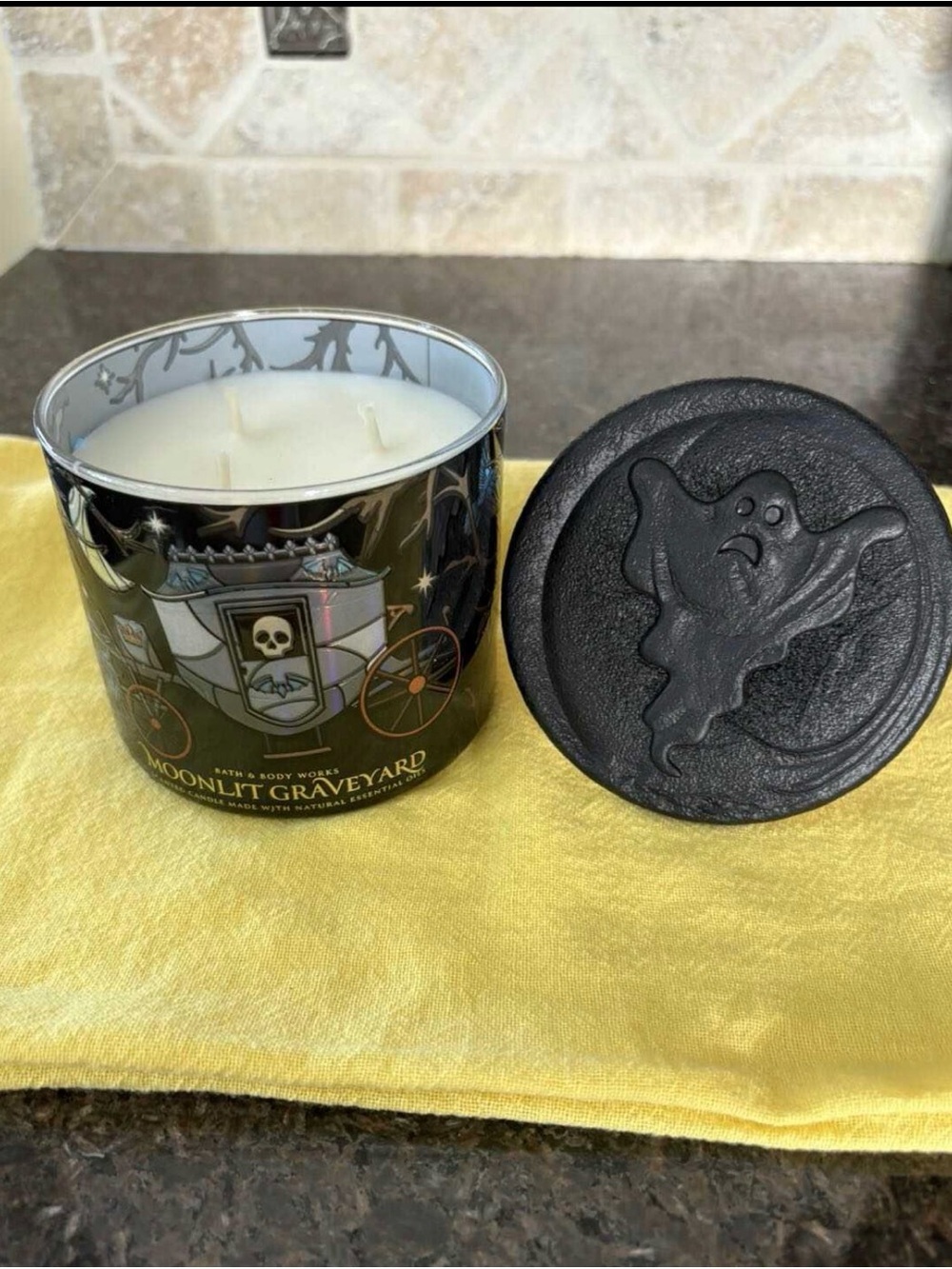 Bath & Body Works Moonlit Graveyard Candle - Black & White